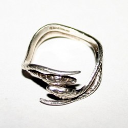 Серебряное кольцо со змеями